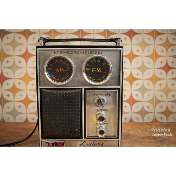 Vintage Luxtone AM FM Rechargeable Radio Super Circuit Hong Kong 1960s
